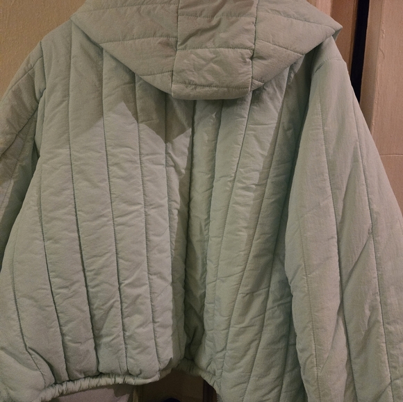 Brandnew Women's Light Blue Quilted Jacket - Picture 4 of 8